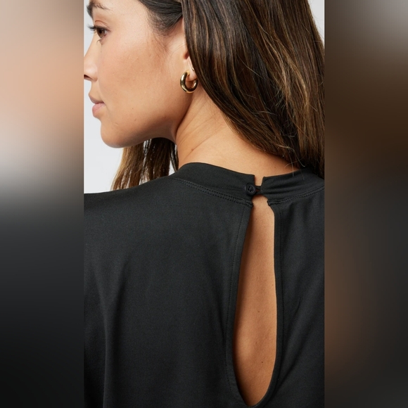 NWT Brand New Women's Vuori Black S/S 'Lux Crew Jumpsuit" Various Sizes - Picture 12 of 12